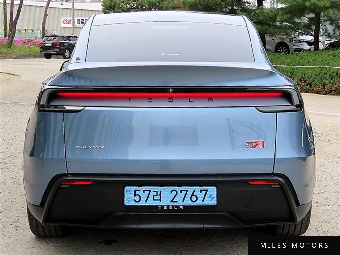 Tesla Model Y 2025 — миниатюра 4