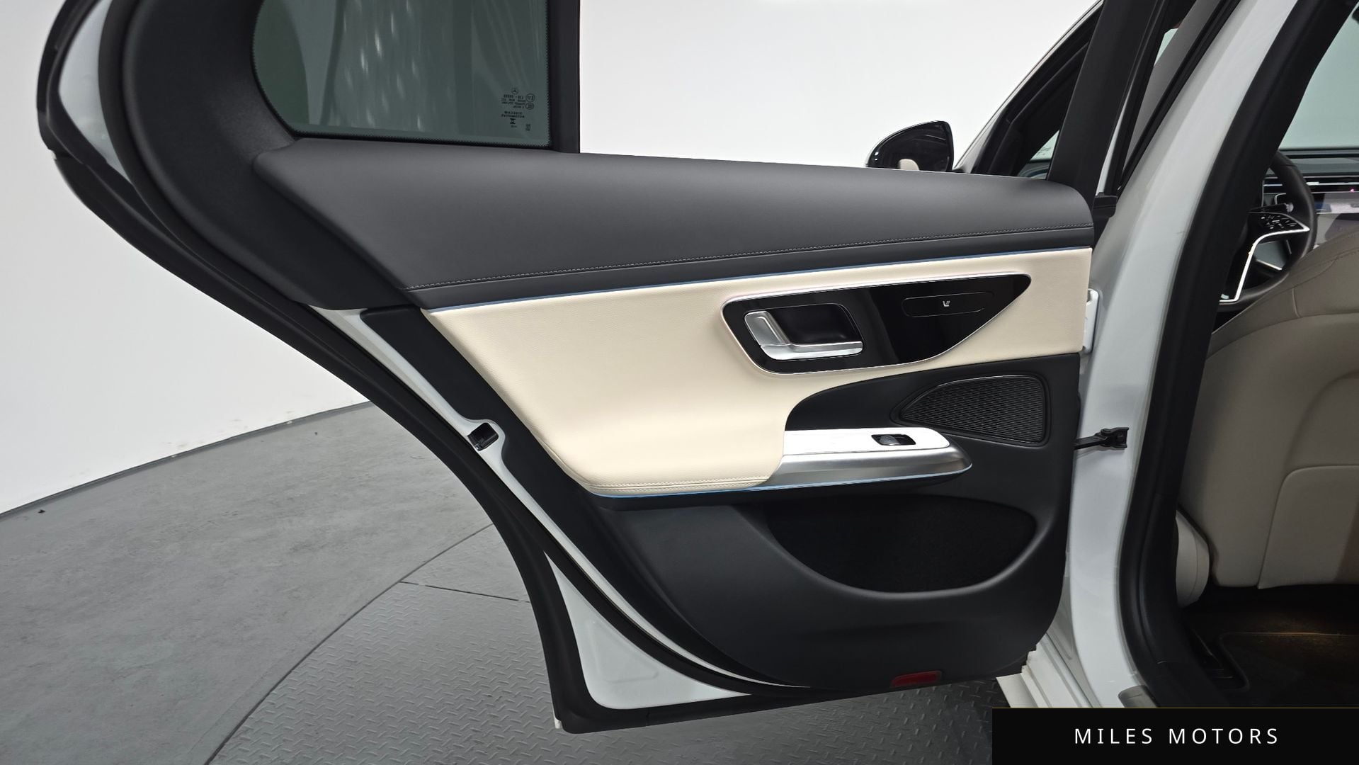 Mercedes-Benz E-Class W214 2026 — миниатюра 14