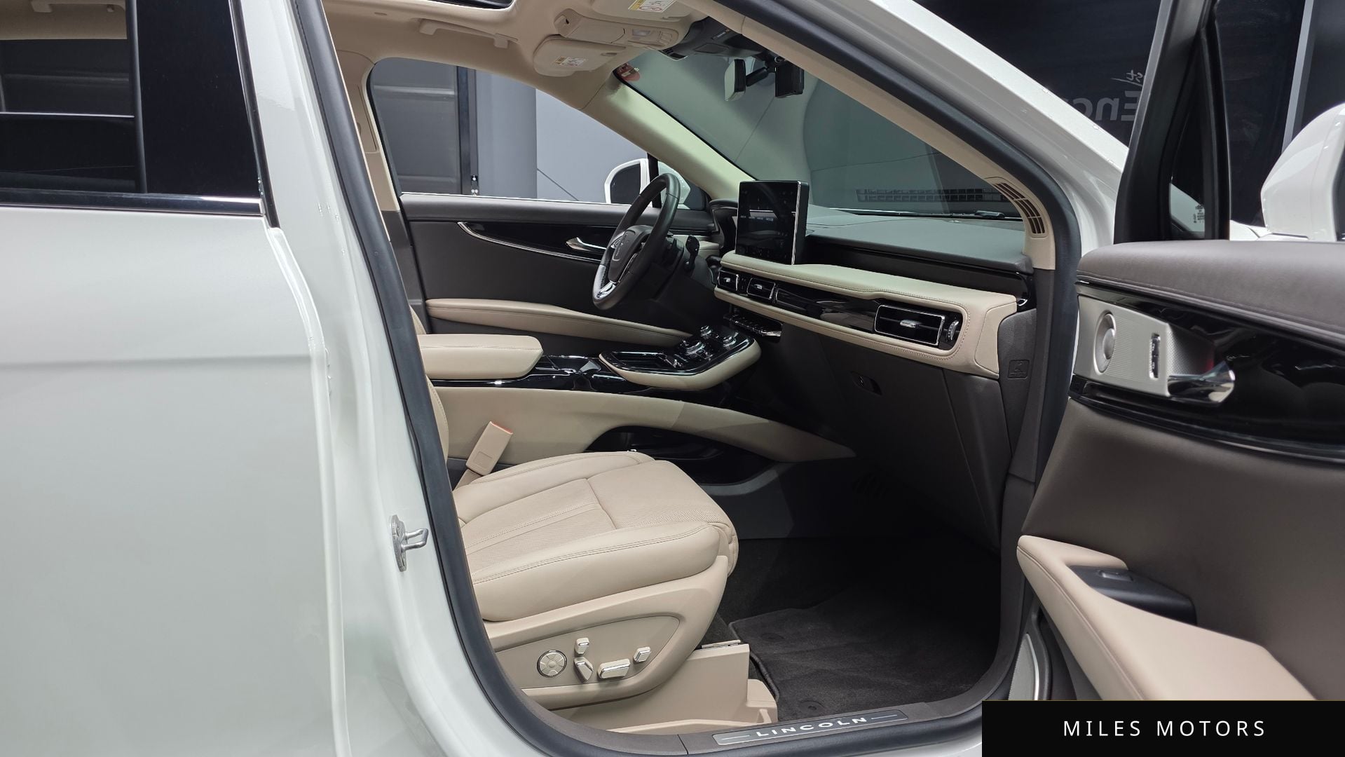 Lincoln 노틸러스 2022 — миниатюра 17