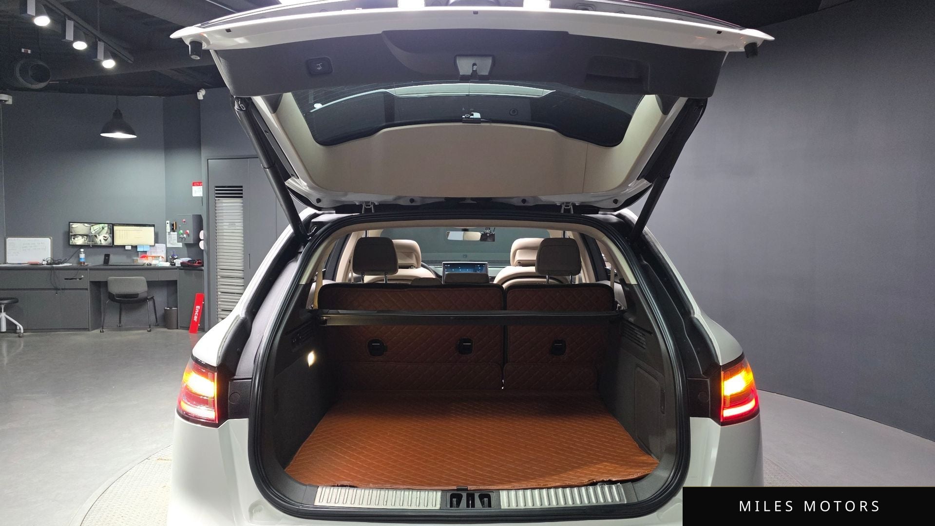 Lincoln 노틸러스 2022 — миниатюра 26