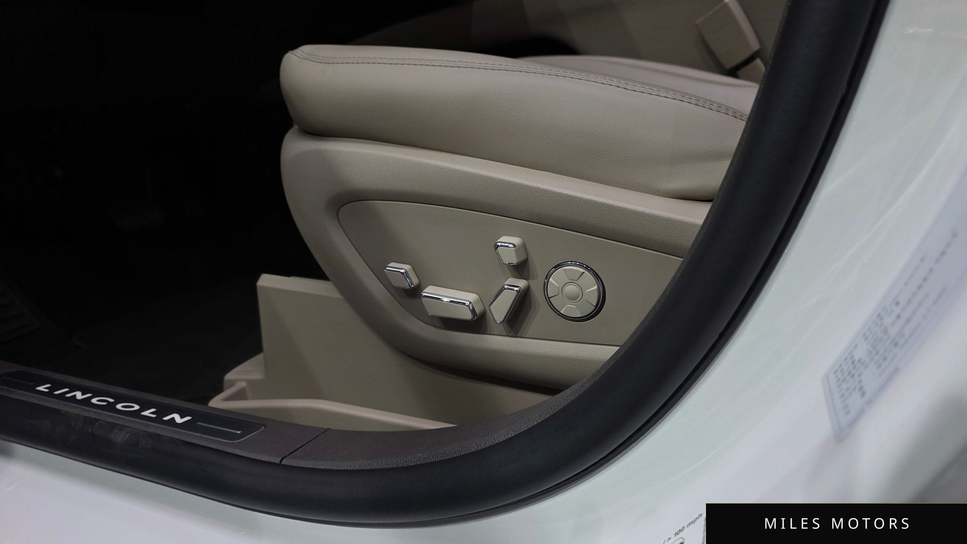 Lincoln 노틸러스 2022 — миниатюра 30