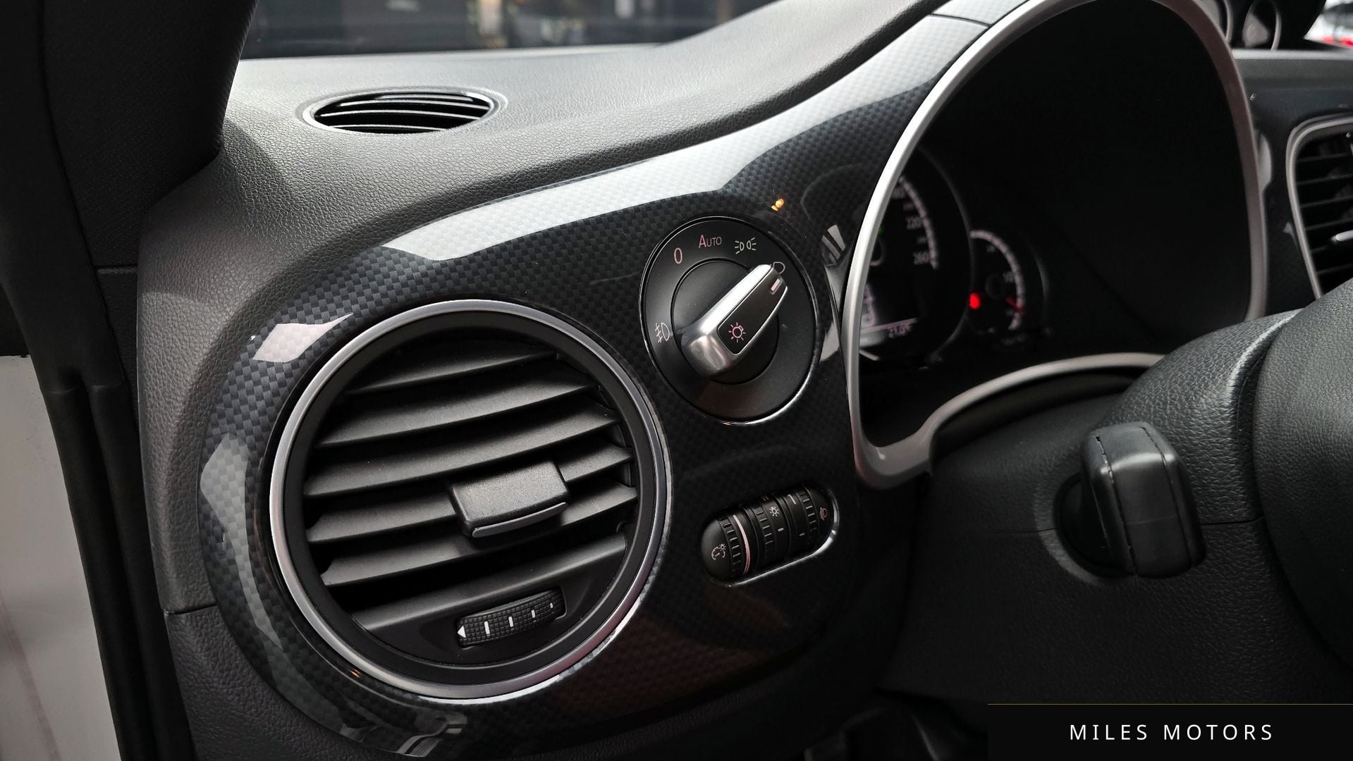 Volkswagen 비틀 2014 — миниатюра 18