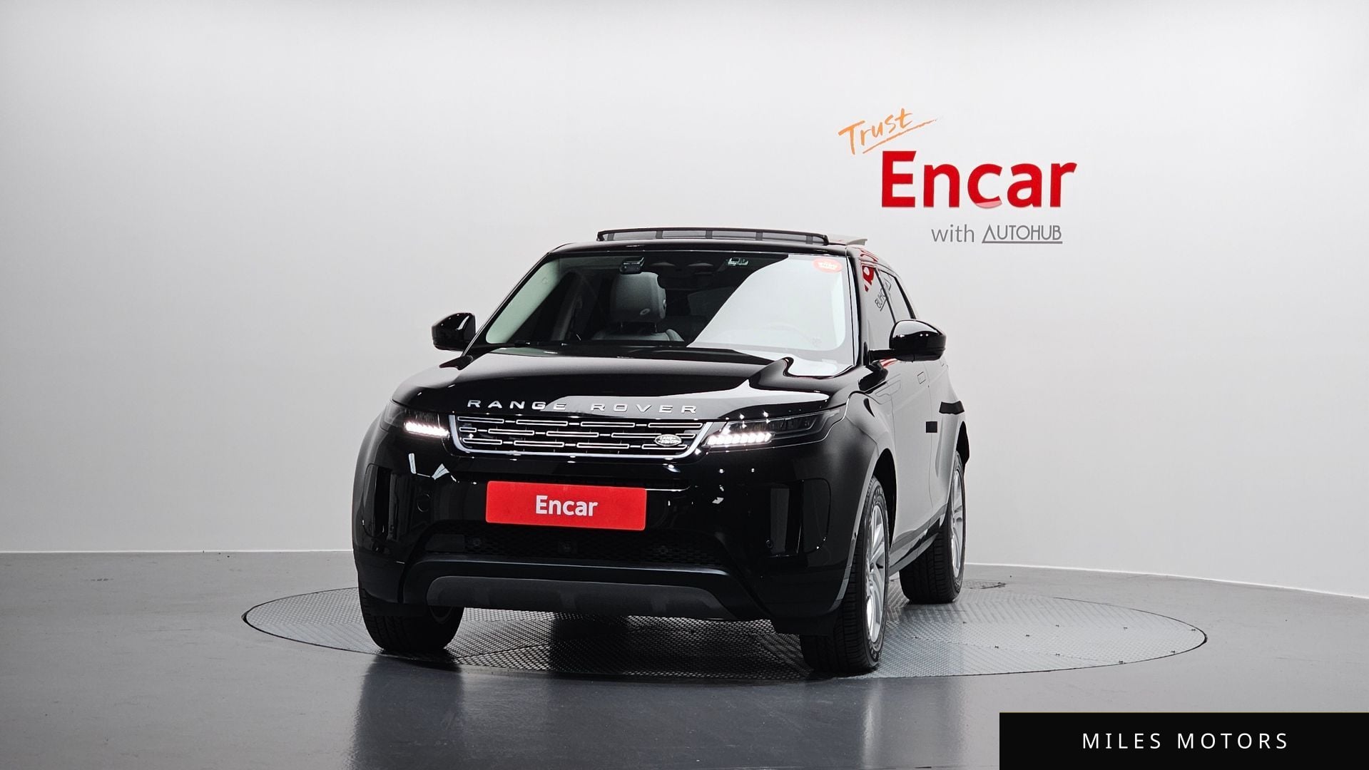 Land Rover Range Rover Evoque 2025 — миниатюра 3