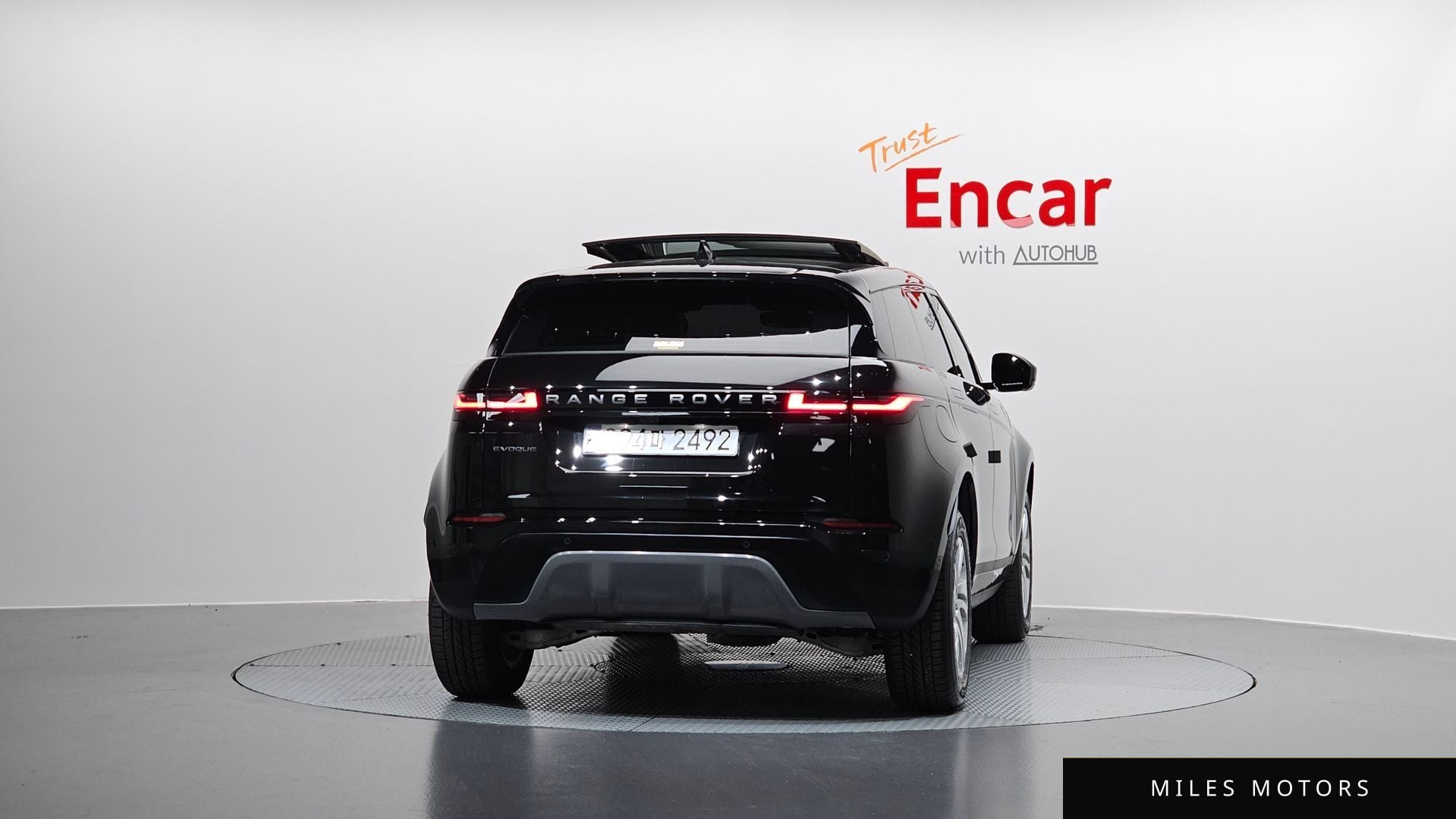Land Rover Range Rover Evoque 2025 — миниатюра 4