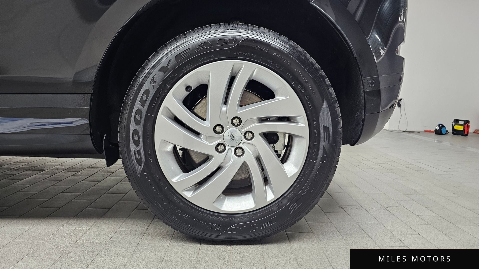 Land Rover Range Rover Evoque 2025 — миниатюра 7