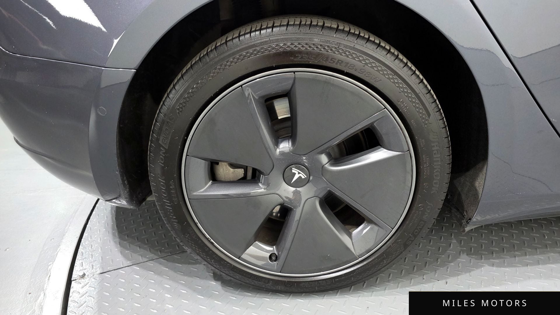 Tesla Model 3 2022 — миниатюра 5