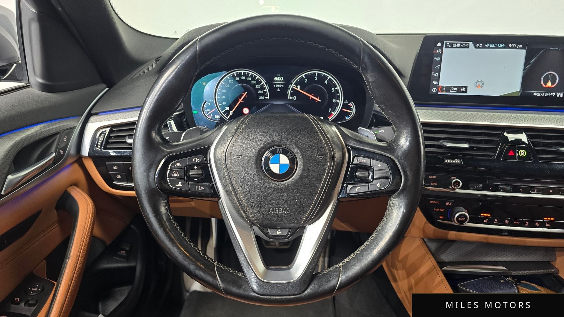BMW 5 Series (G30) 2018 — миниатюра 12