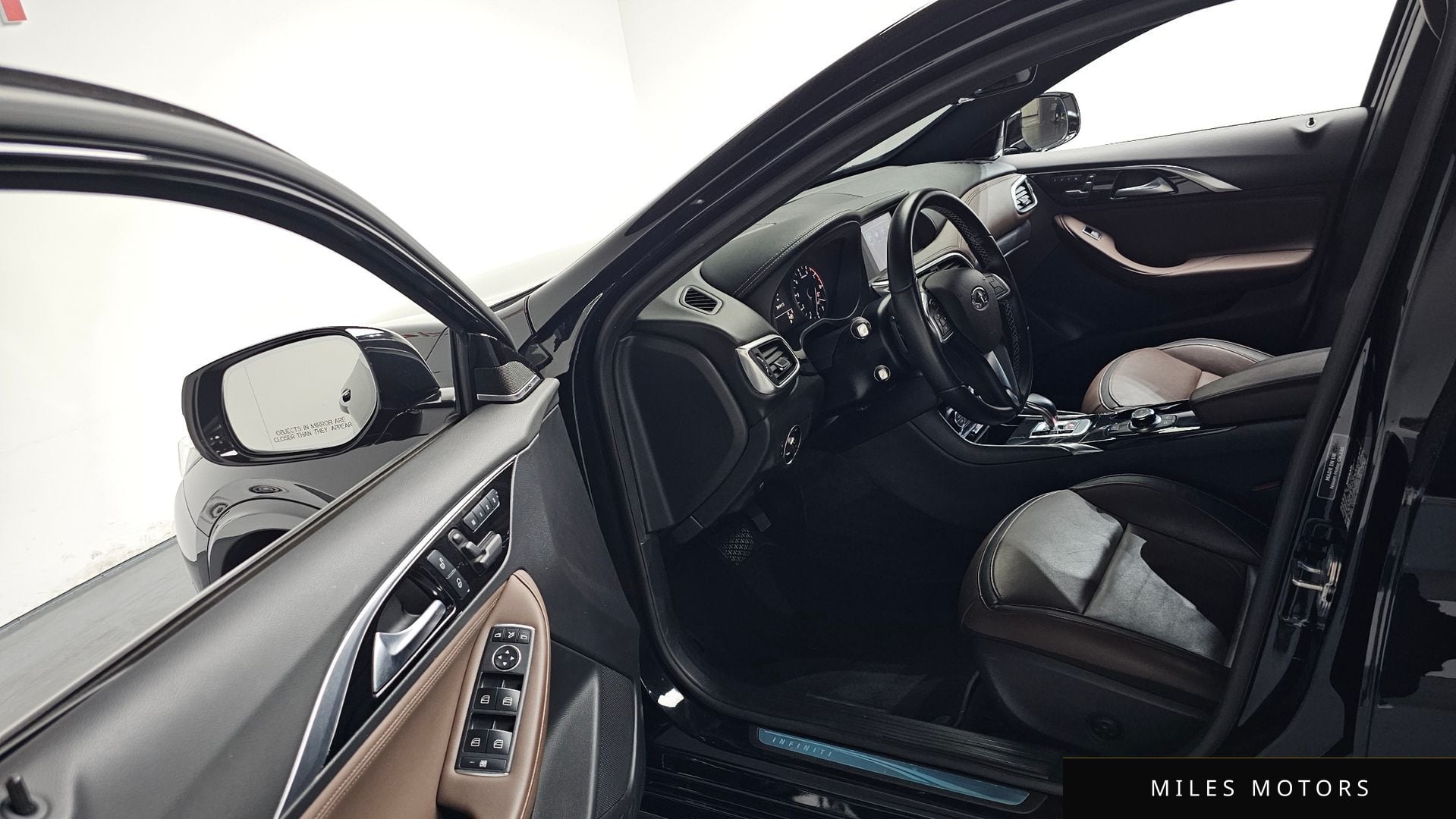 Infiniti Q30 2019 — миниатюра 12