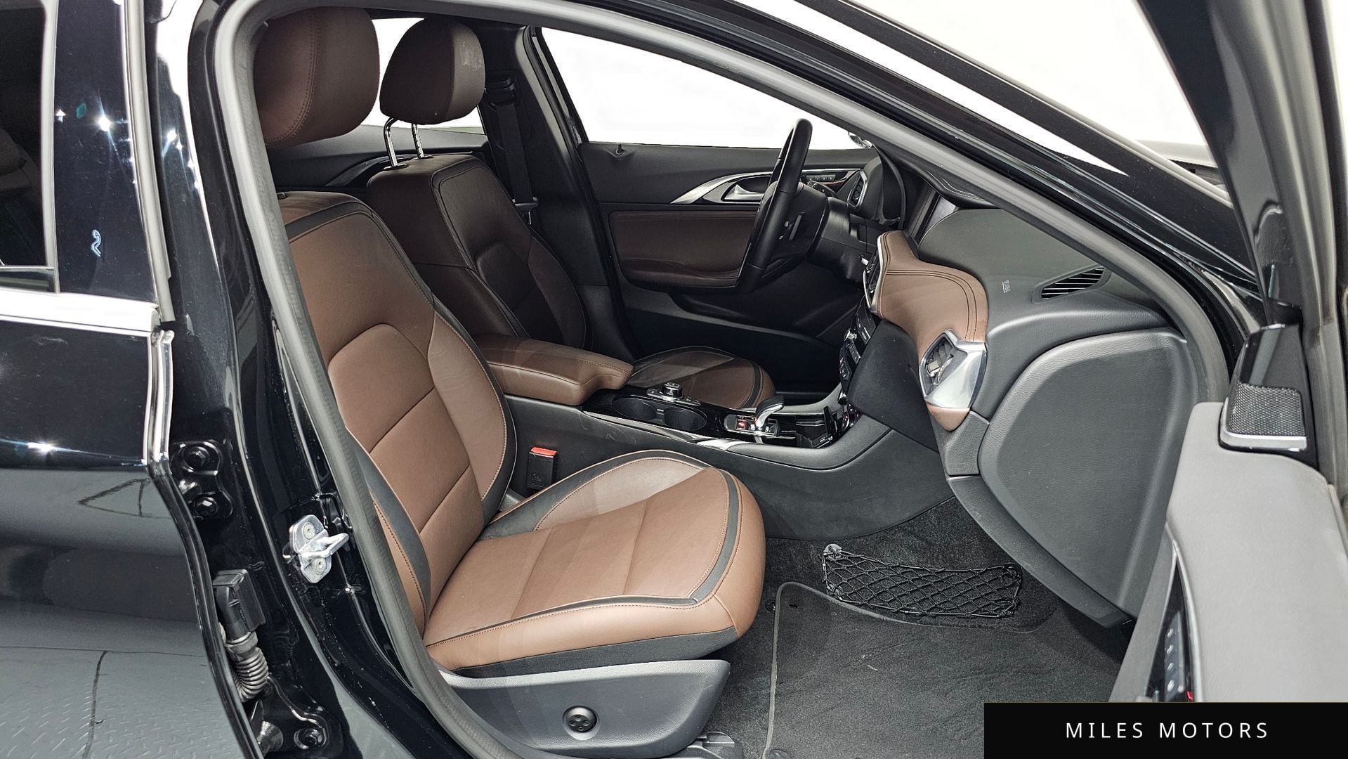 Infiniti Q30 2019 — миниатюра 15