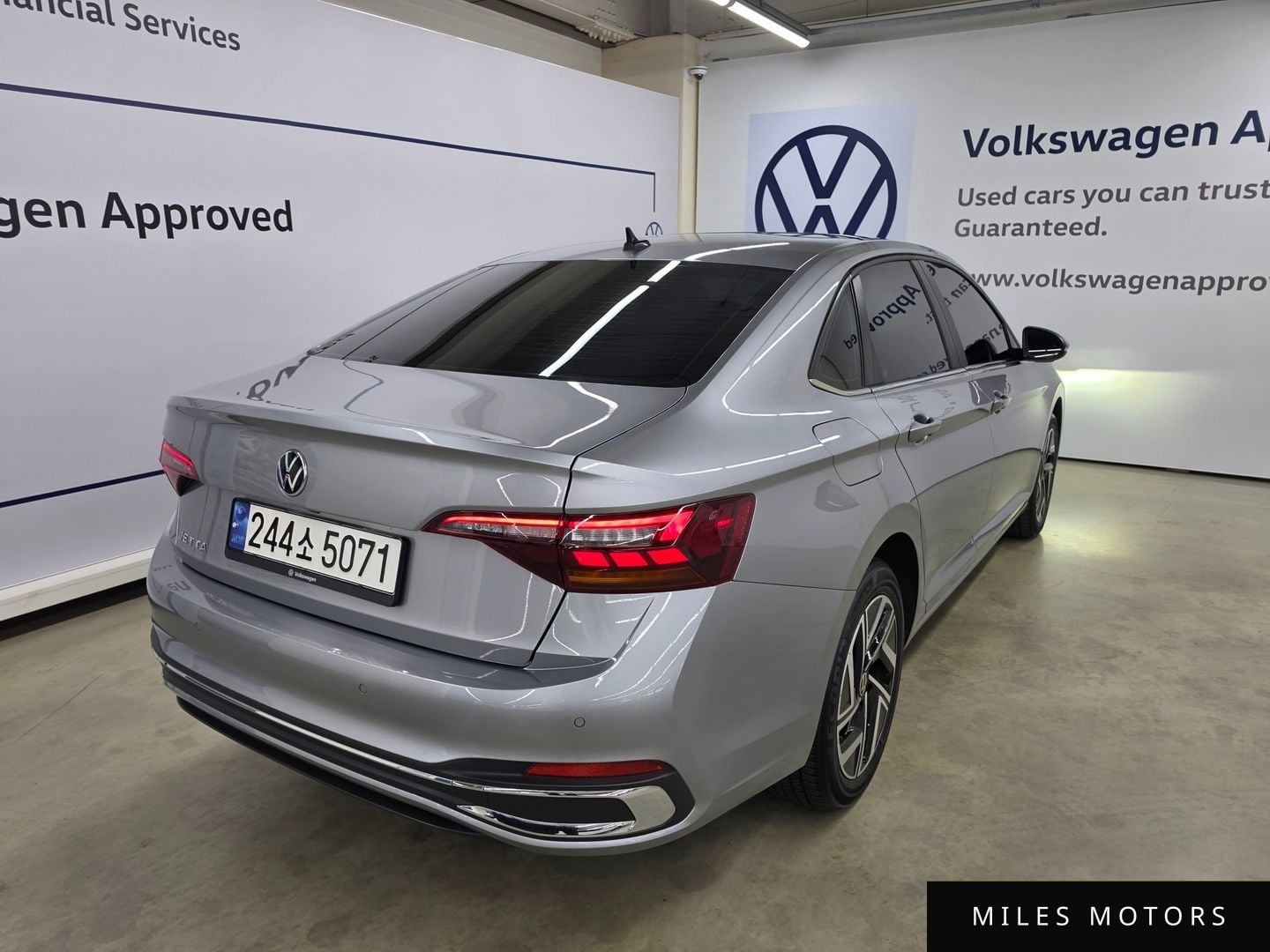 Volkswagen Jetta 2024 — миниатюра 2