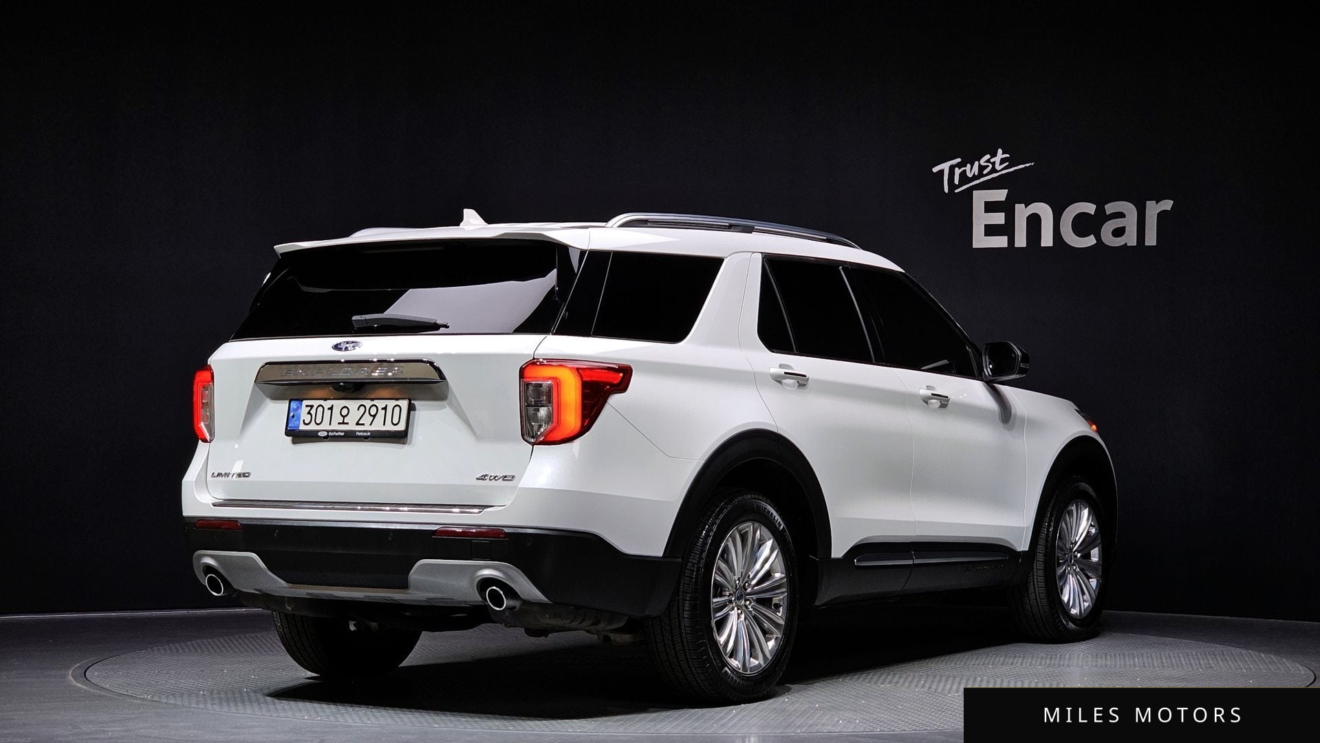 Ford Explorer 2023 — миниатюра 2