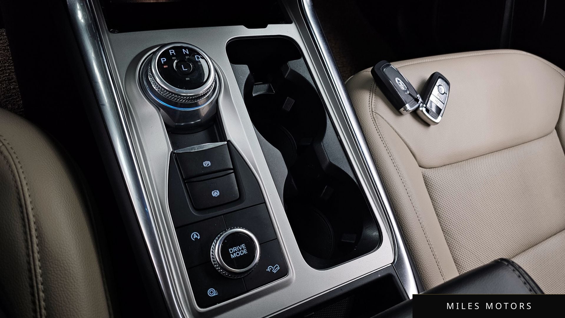 Ford Explorer 2023 — миниатюра 12