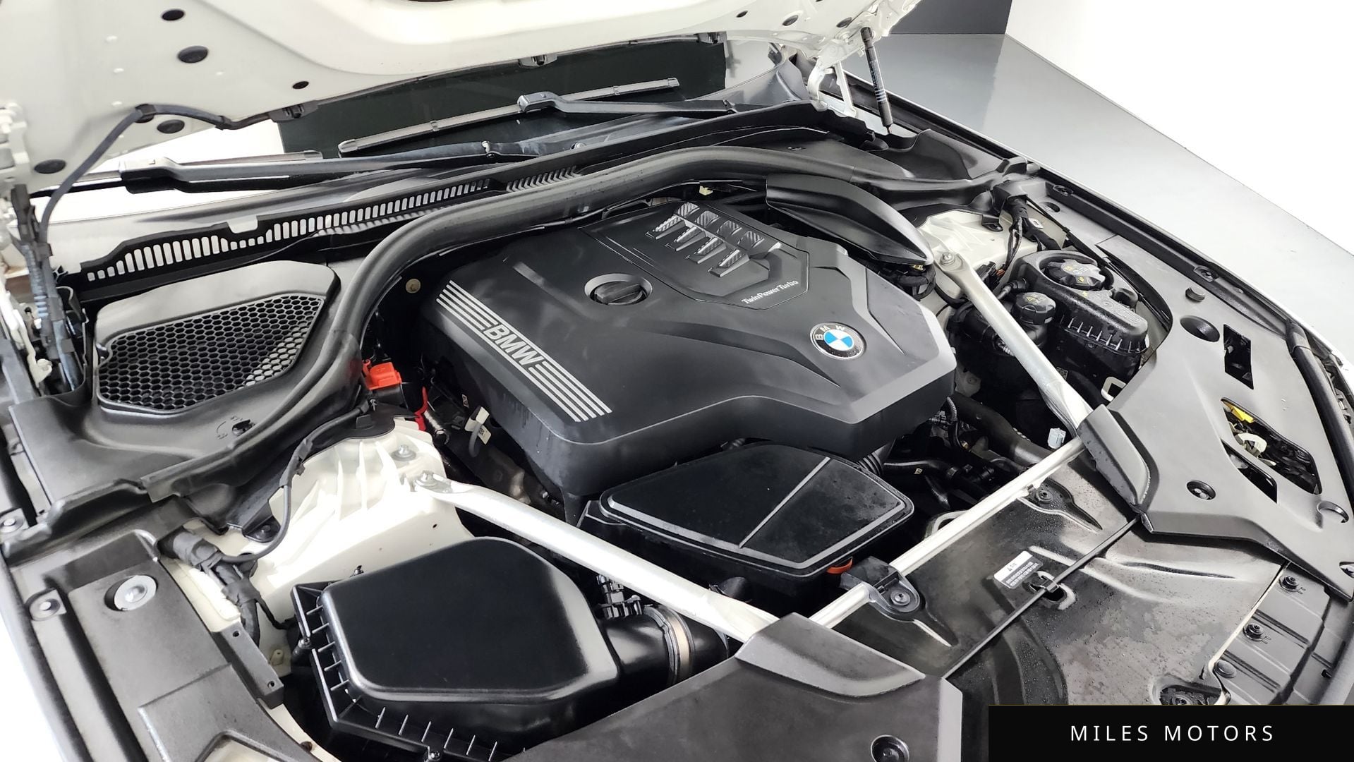 BMW 5 Series (G30) 2023 — миниатюра 6