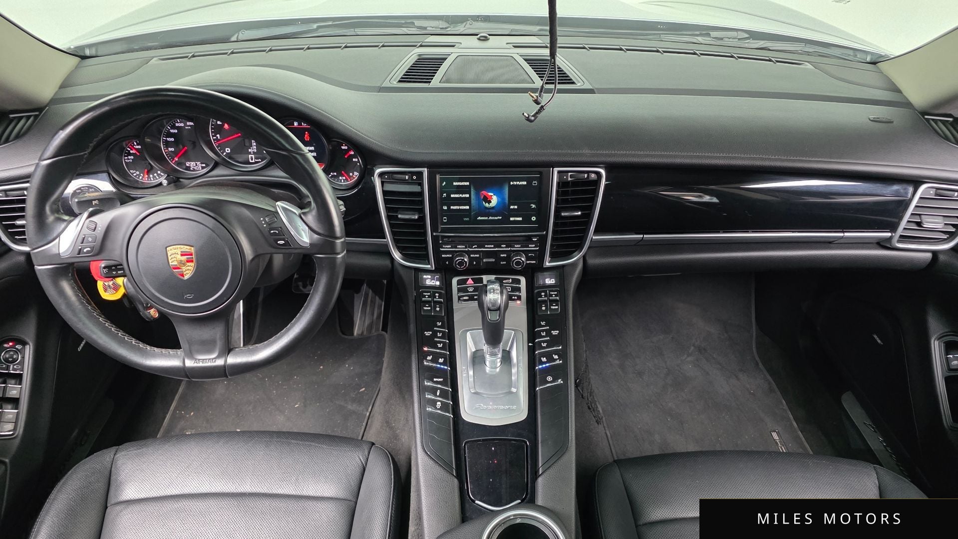 Porsche 파나메라 2015 — миниатюра 7
