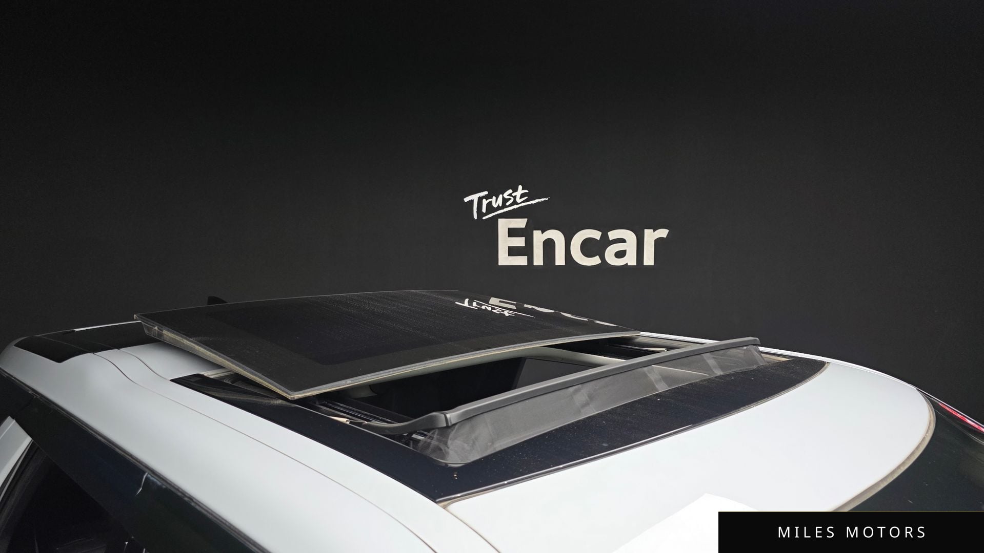 Land Rover 디스커버리 5 2019 — миниатюра 20