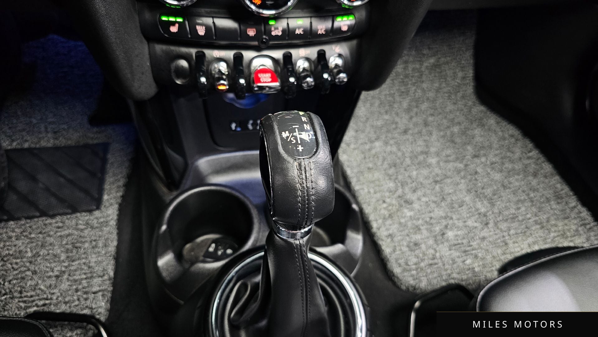 MINI 쿠퍼 SD 2016 — миниатюра 9