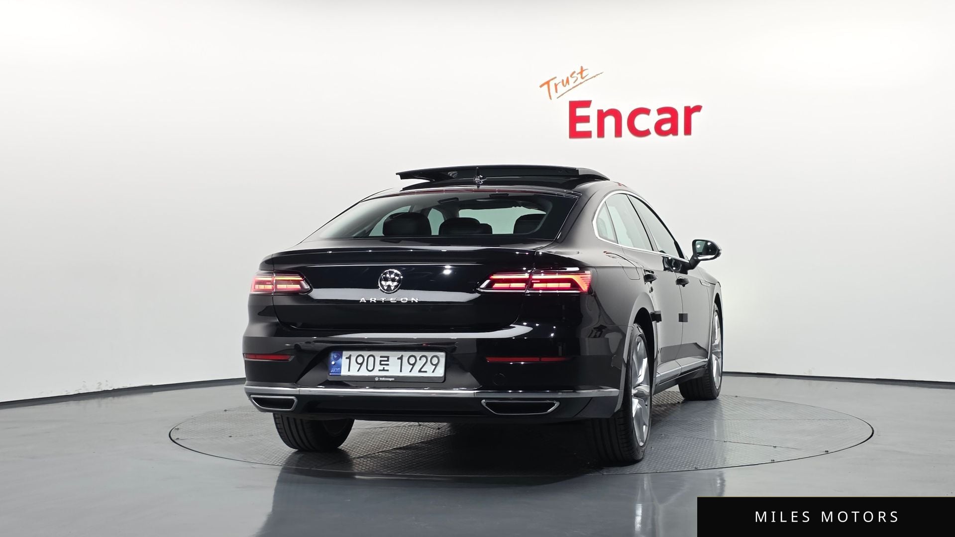 Volkswagen 아테온 2023 — миниатюра 4