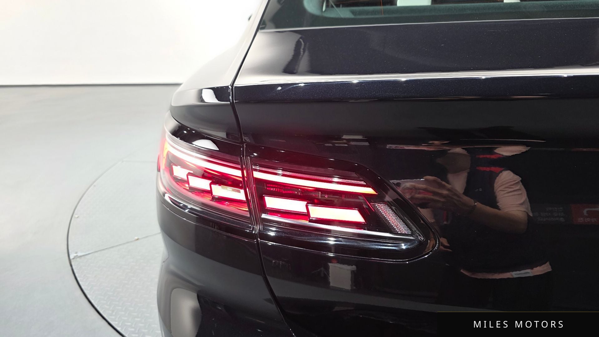 Volkswagen 아테온 2023 — миниатюра 9