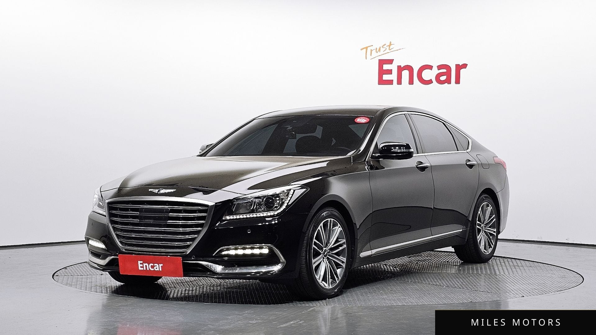 Genesis G80 2017 — фото 1 из 12