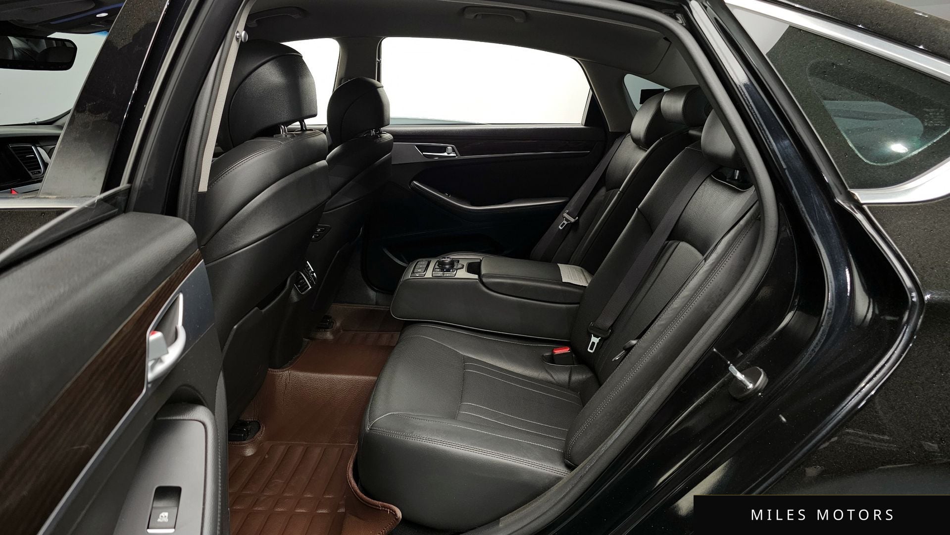 Genesis G80 2017 — миниатюра 12