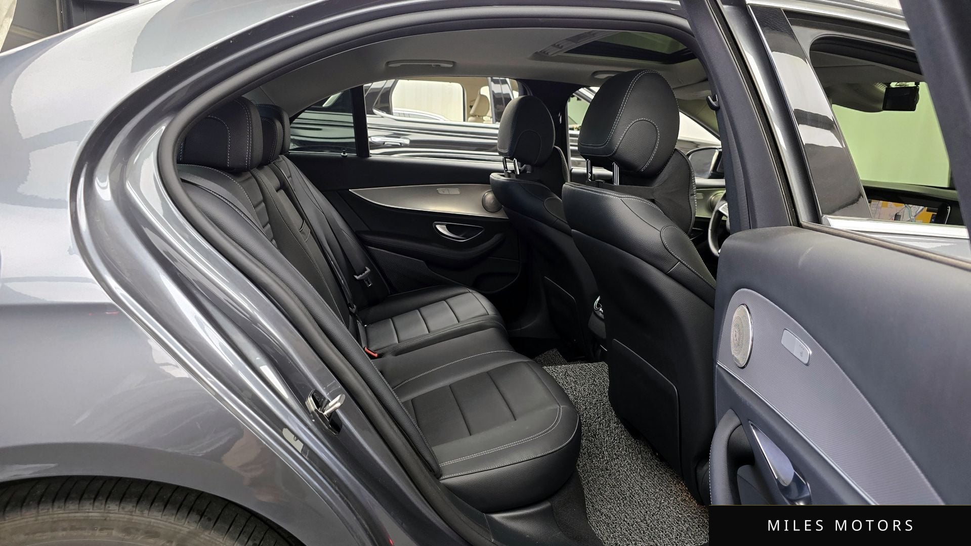 Mercedes-Benz E-Class W213 2017 — миниатюра 12