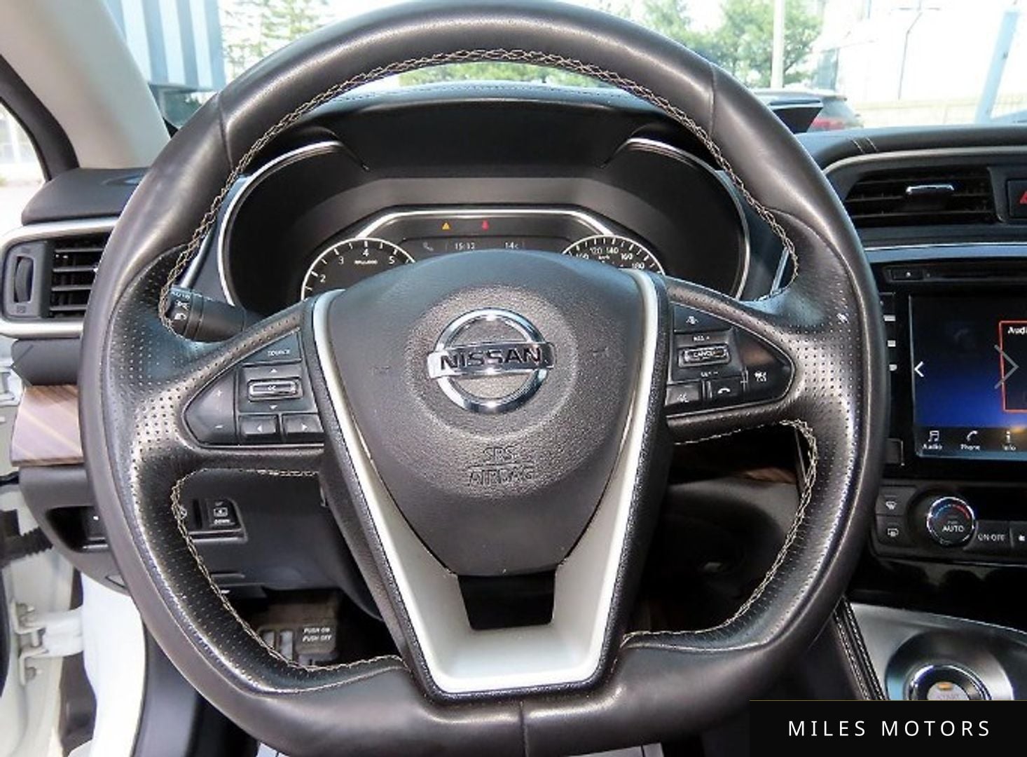 Nissan Maxima 2016 — миниатюра 8