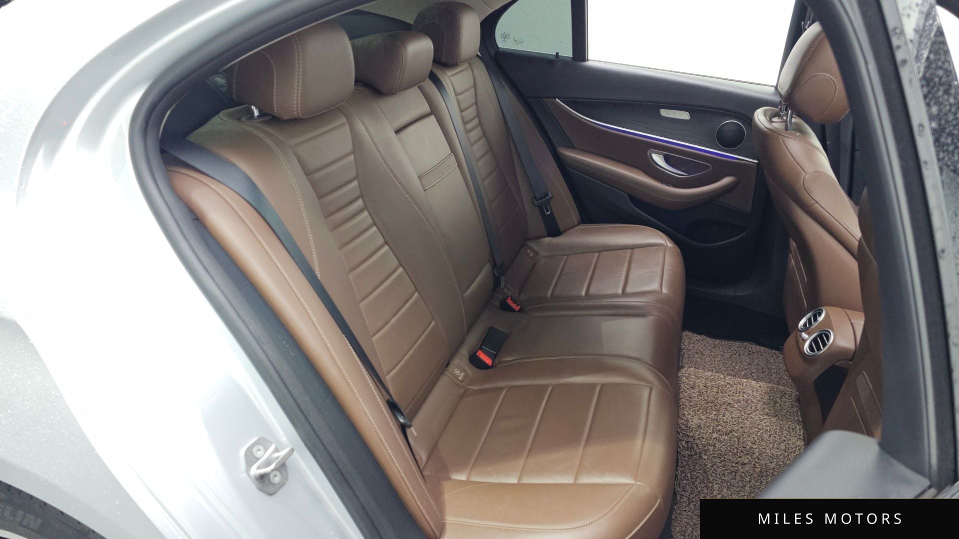 Mercedes-Benz E-클래스 W213 2017 — миниатюра 12