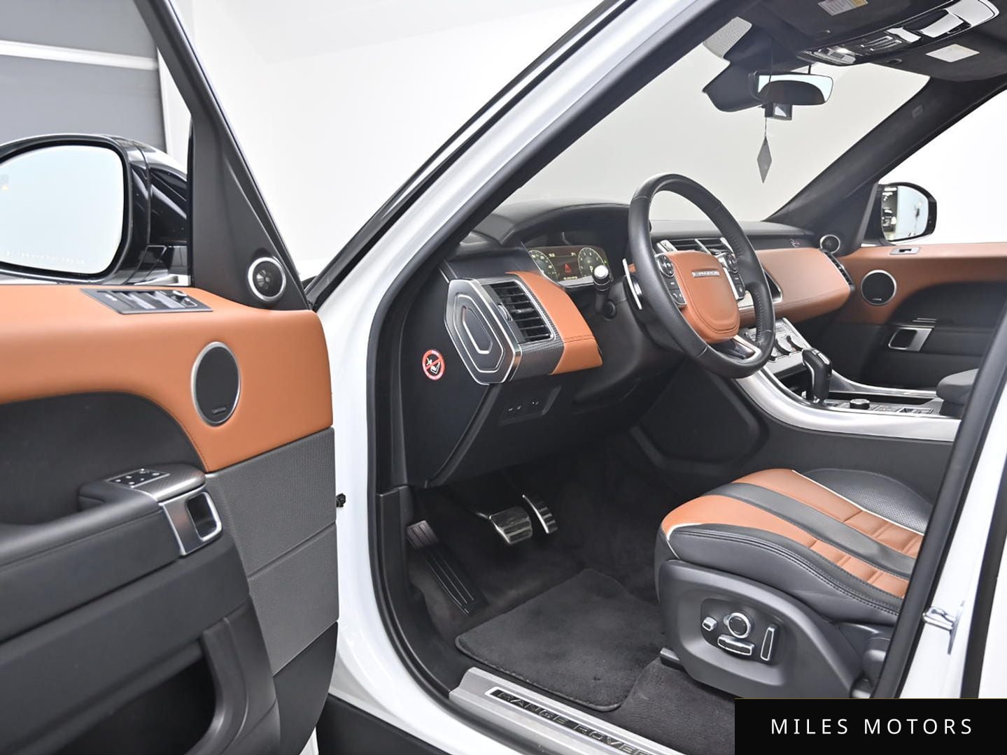 Land Rover Range Rover Sport 2017 — миниатюра 10