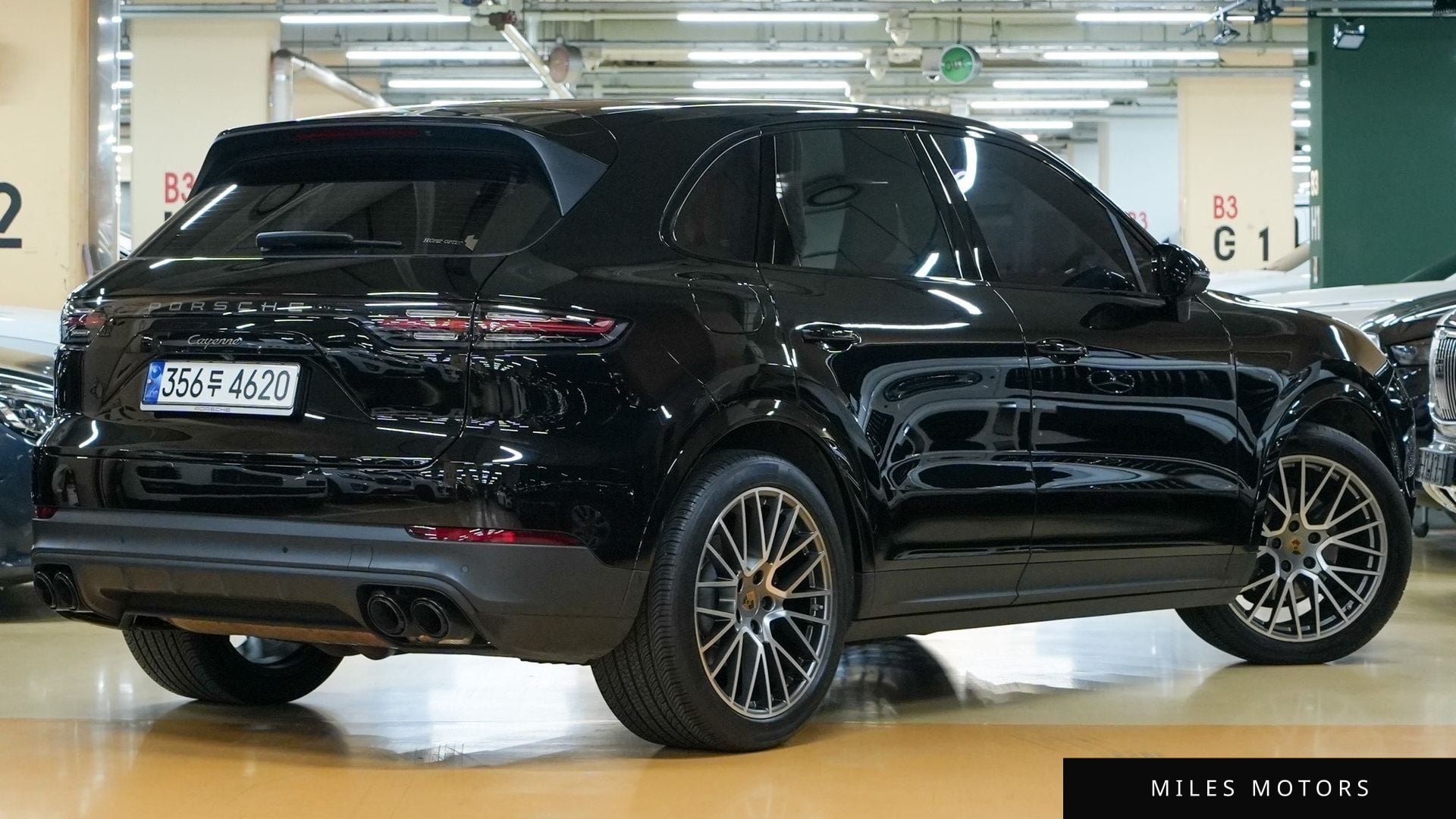 Porsche Cayenne 2023 — миниатюра 2