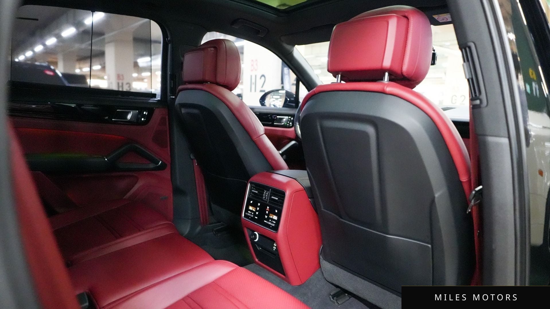 Porsche Cayenne 2023 — миниатюра 6