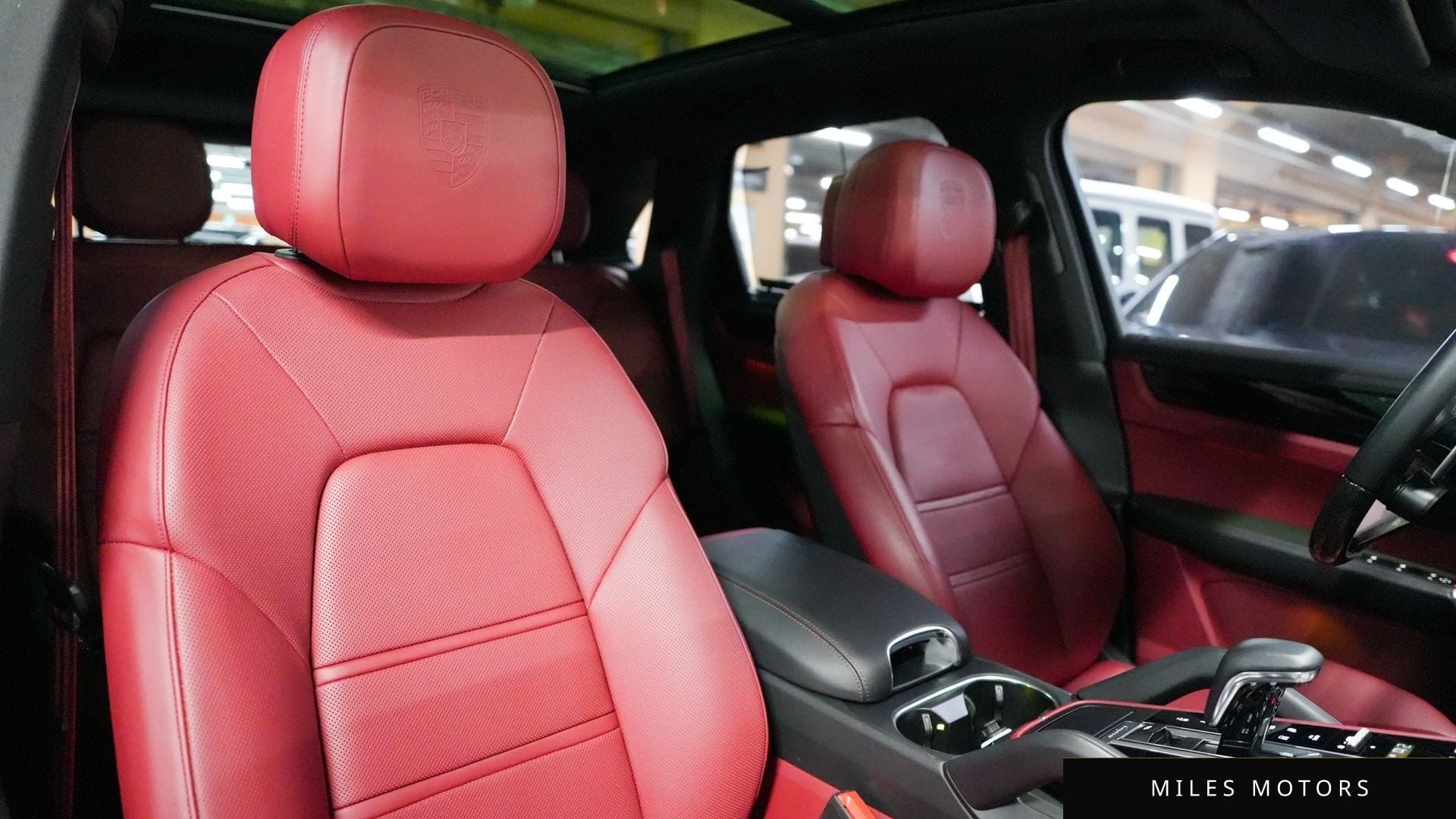 Porsche Cayenne 2023 — миниатюра 8