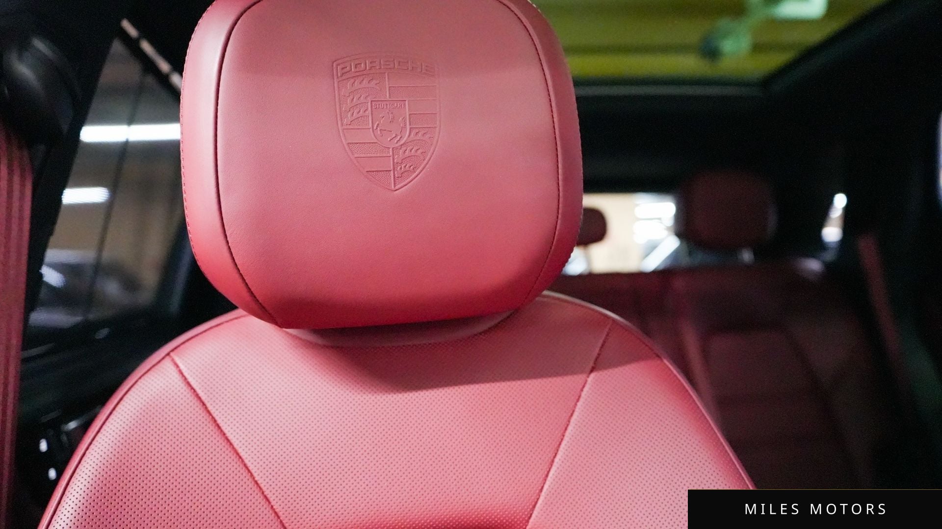 Porsche Cayenne 2023 — миниатюра 9