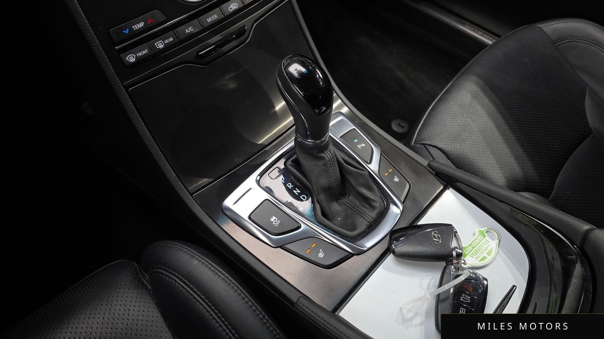 Hyundai Grandeur 2015 — миниатюра 12