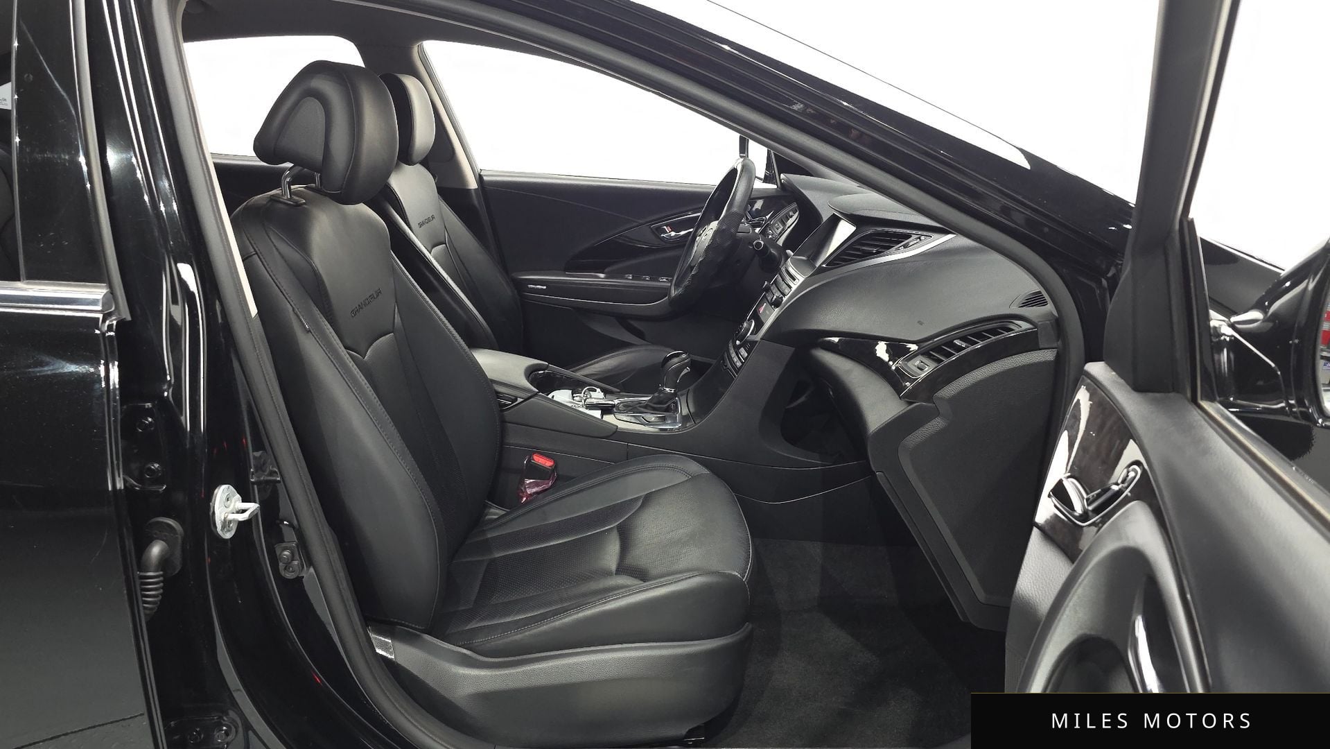 Hyundai Grandeur 2015 — миниатюра 13