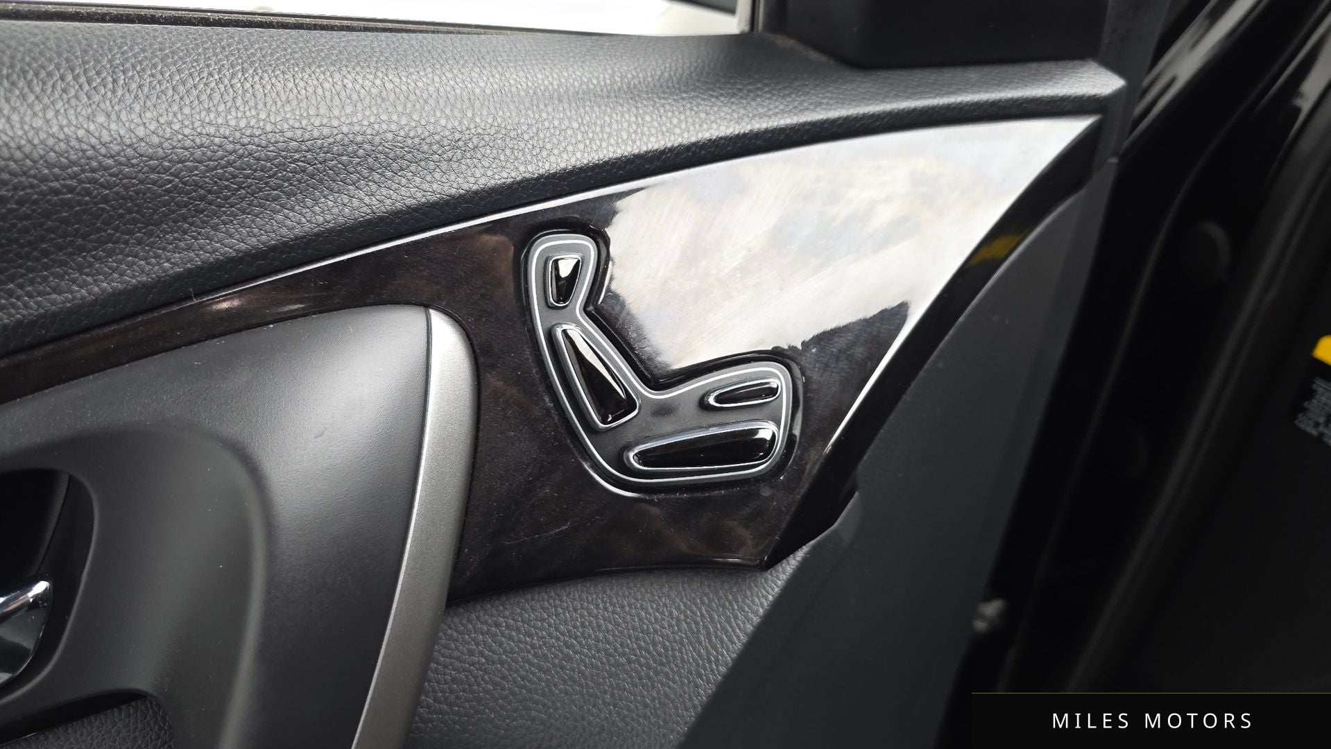Hyundai Grandeur 2015 — миниатюра 24