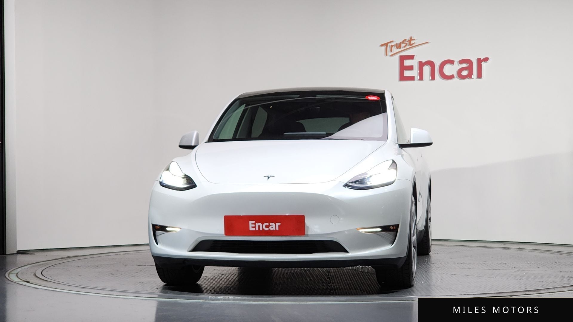 Tesla Model Y 2021 — миниатюра 3