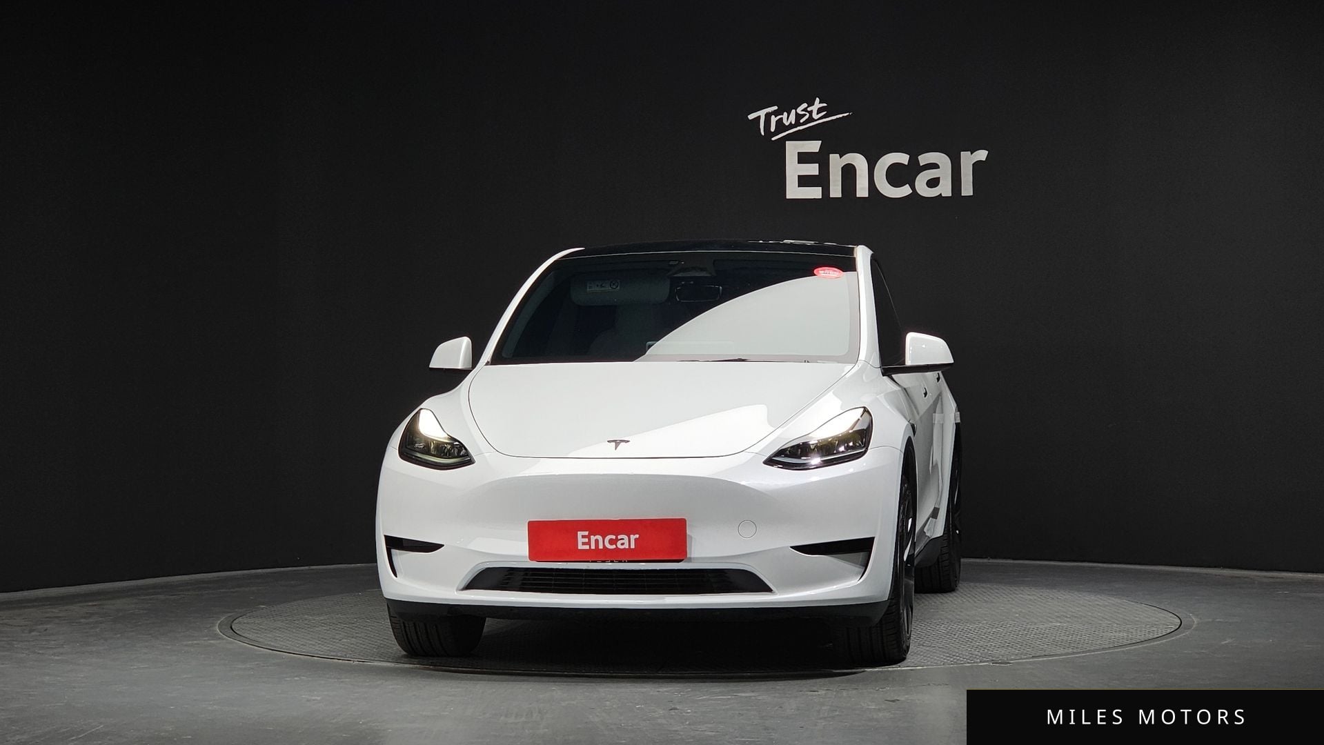 Tesla 모델 Y 2024 — миниатюра 3