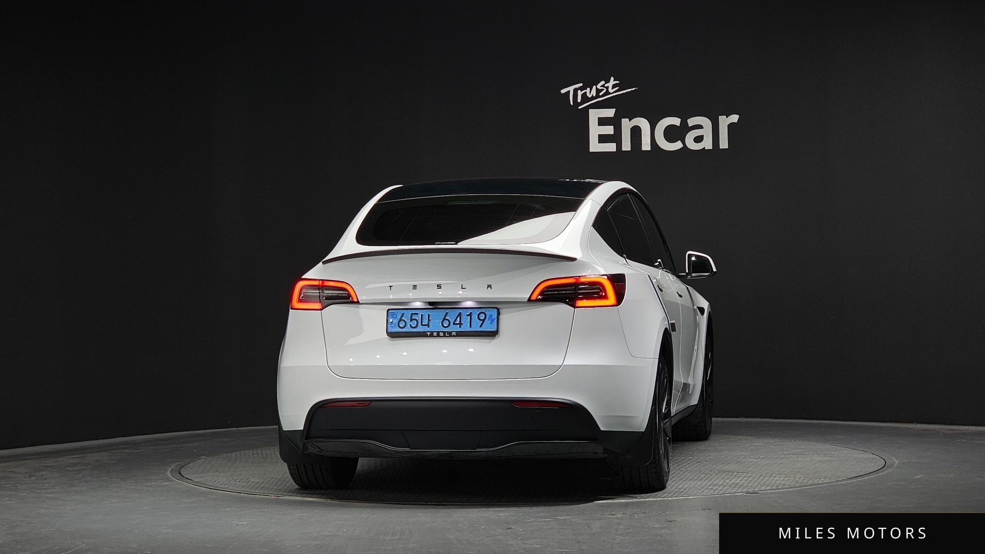 Tesla 모델 Y 2024 — миниатюра 4