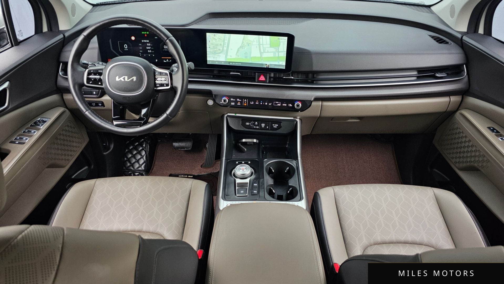 Kia Canival 2025 — миниатюра 10