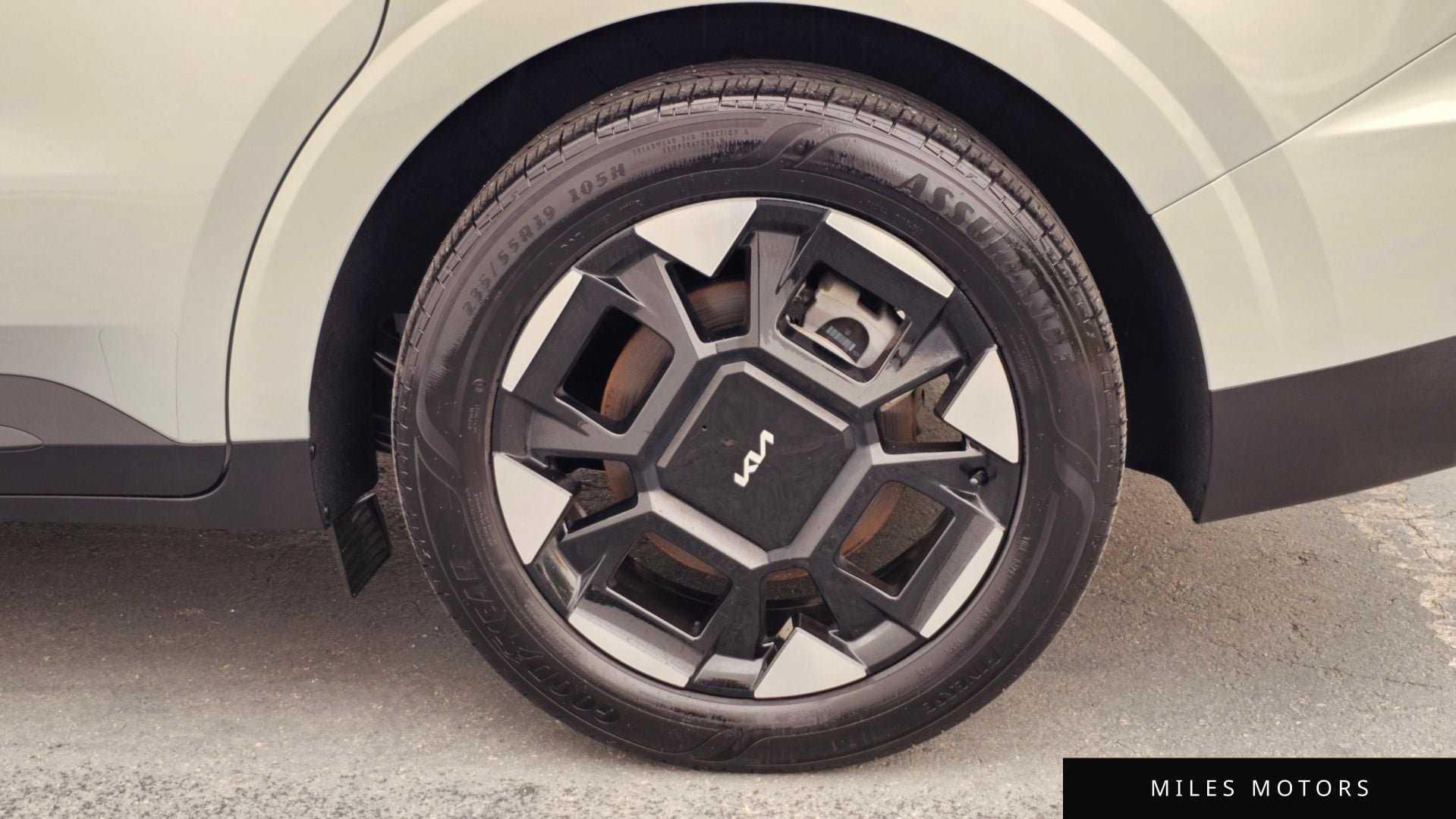 Kia Canival 2025 — миниатюра 7