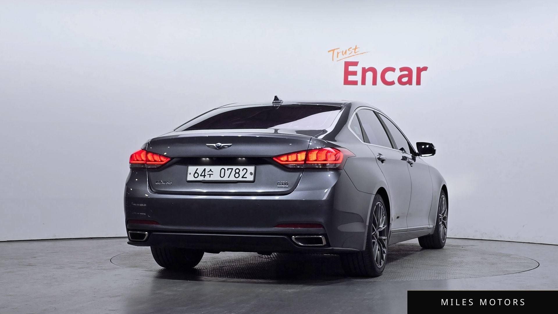Hyundai Genesis 2016 — миниатюра 3
