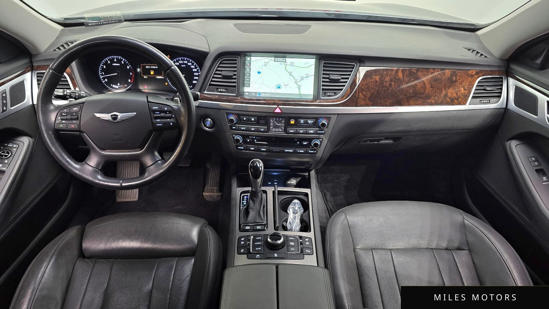 Hyundai Genesis 2016 — миниатюра 9