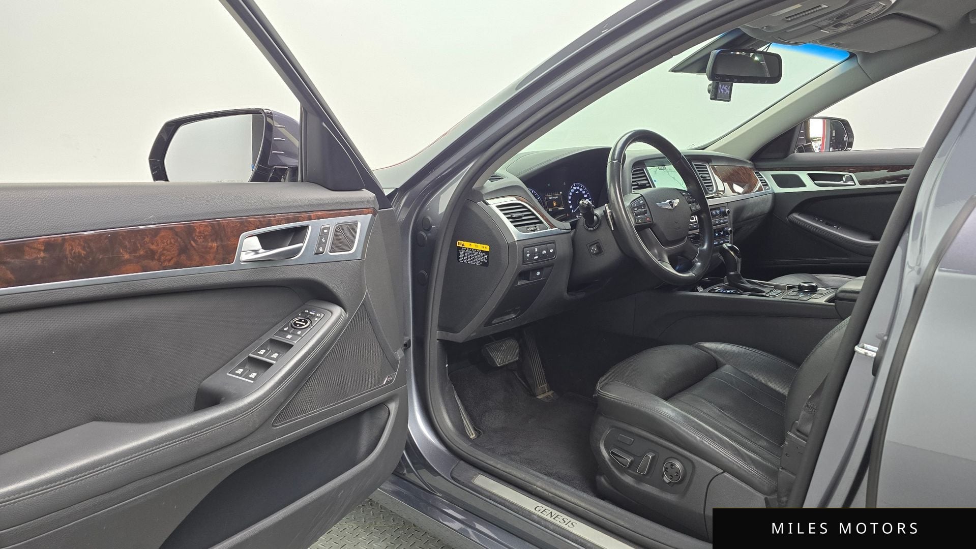 Hyundai Genesis 2016 — миниатюра 12