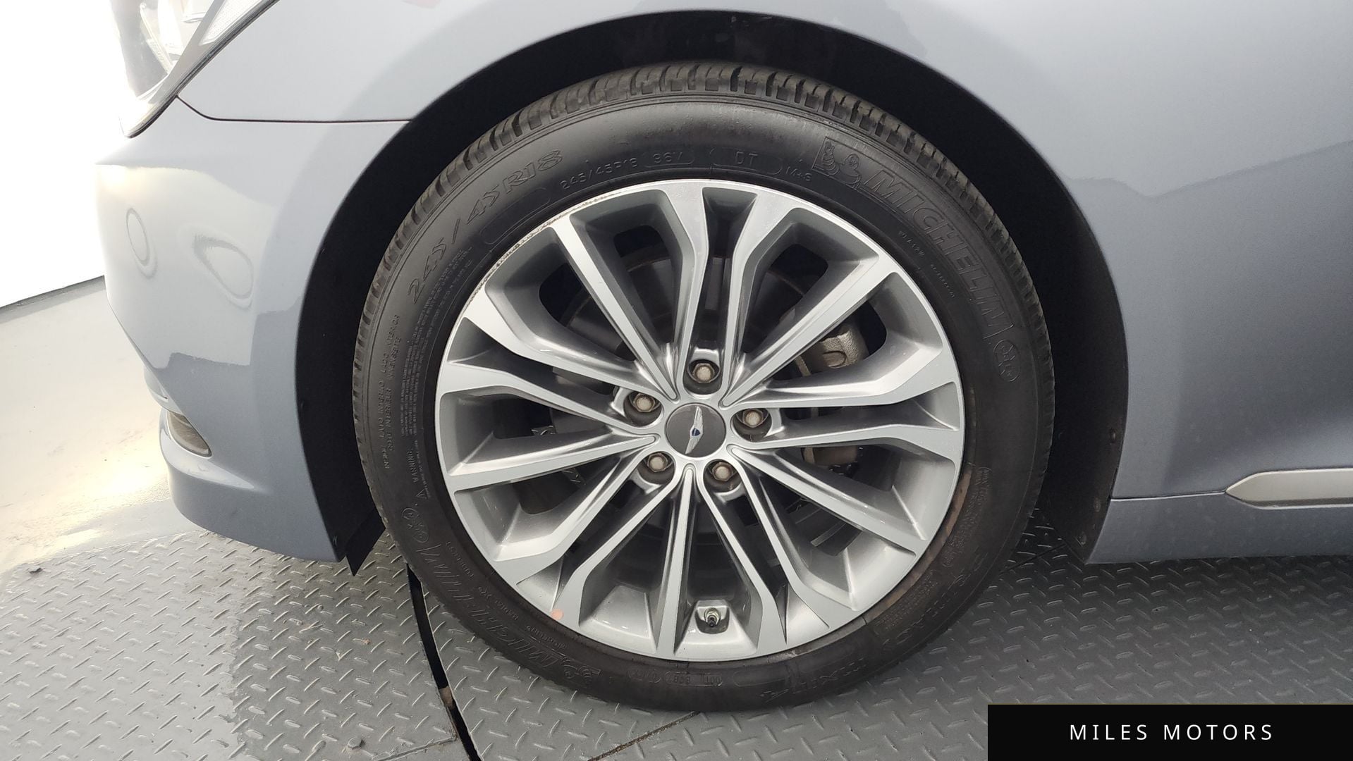 Hyundai Genesis 2015 — миниатюра 5
