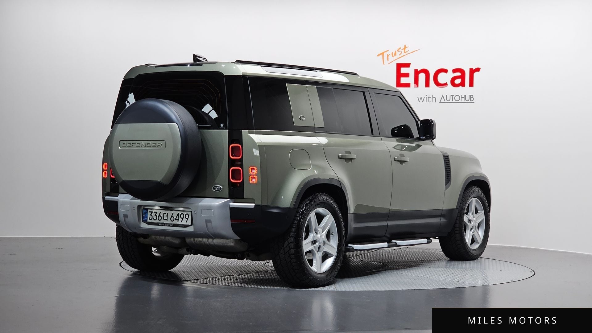Land Rover Defender 2020 — миниатюра 2