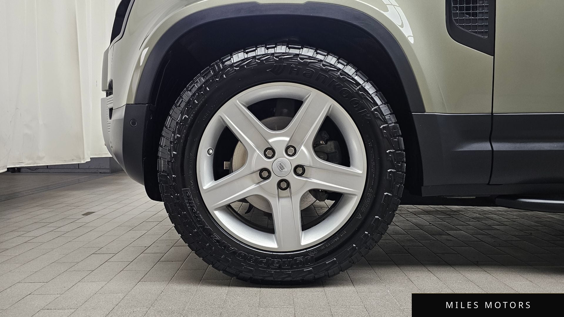 Land Rover Defender 2020 — миниатюра 5