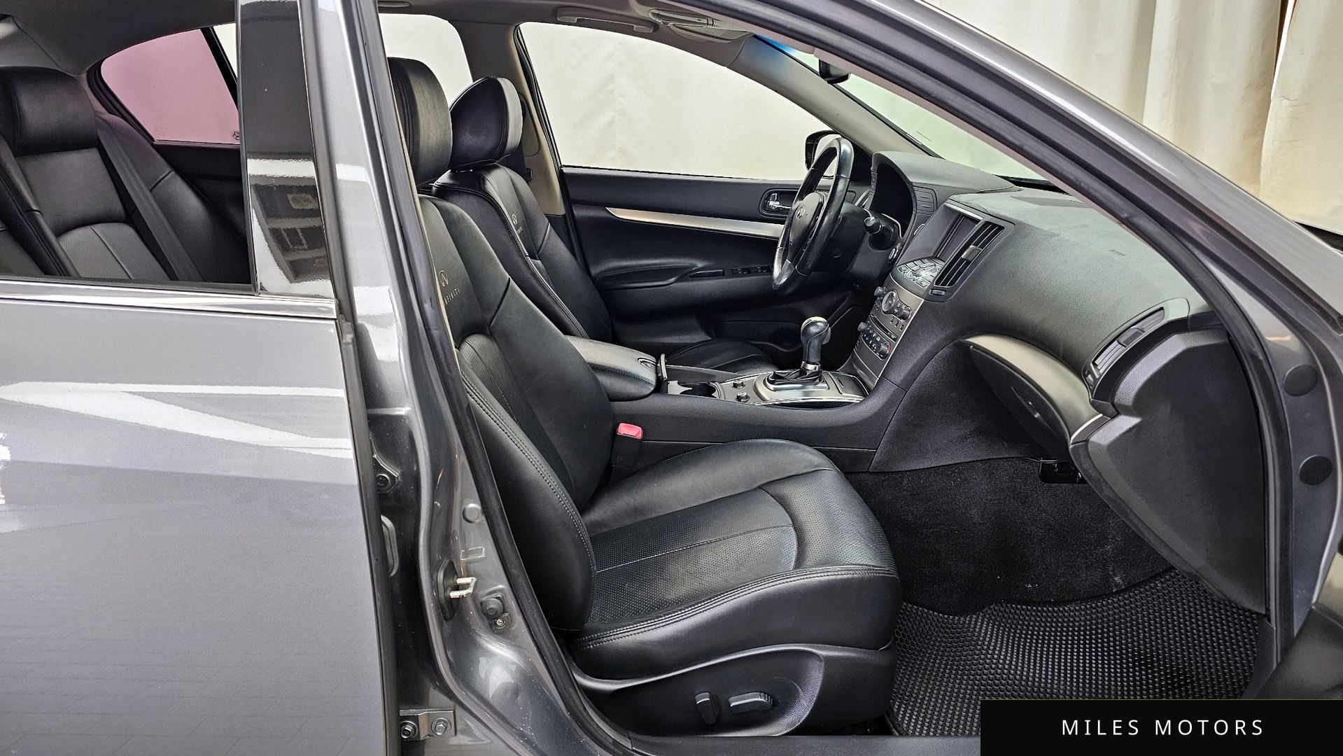 Infiniti G37 2010 — миниатюра 8