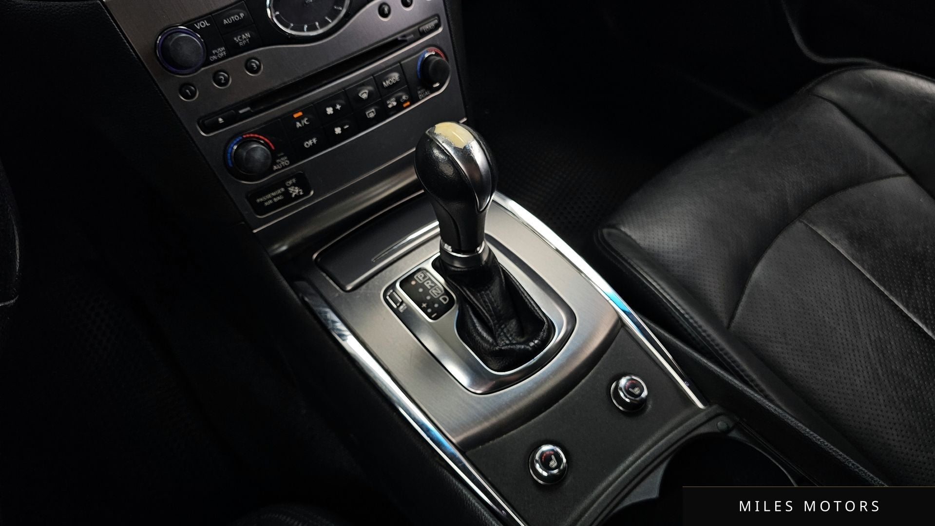 Infiniti G37 2010 — миниатюра 11