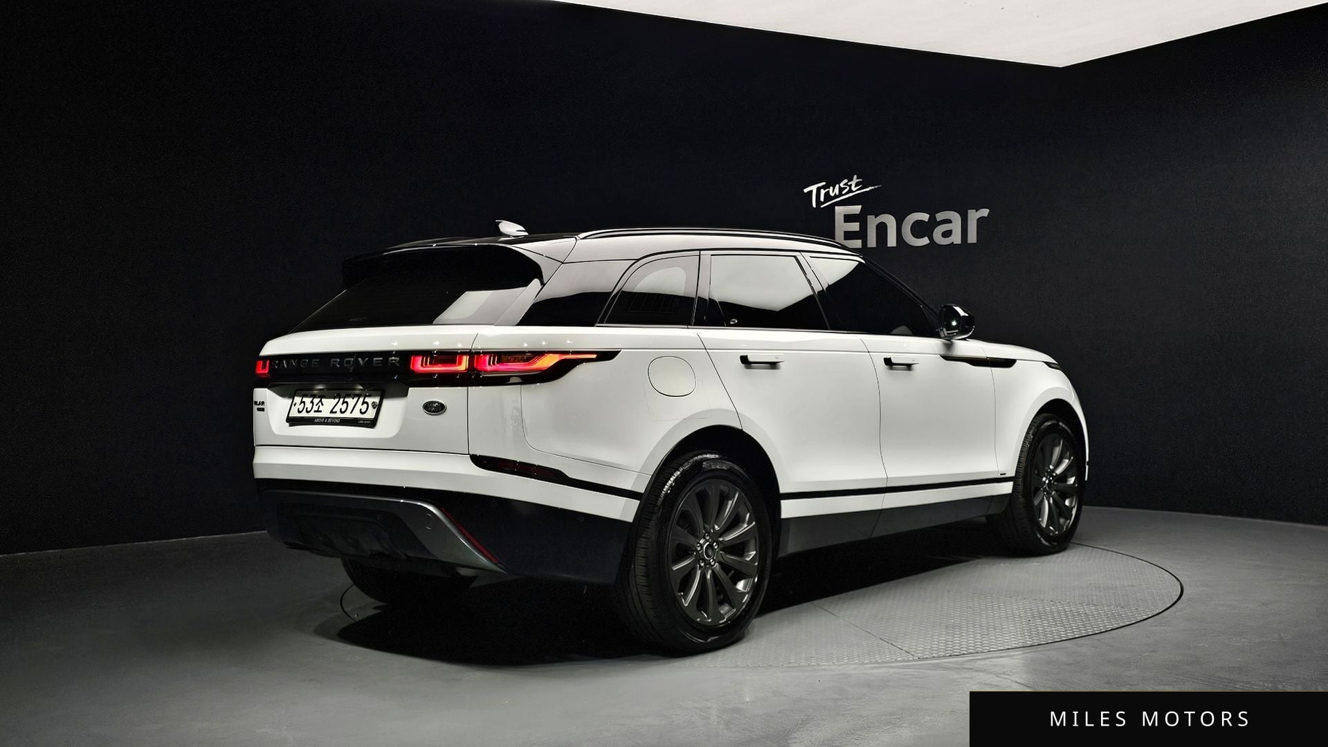 Land Rover Range Rover Velar 2019 — миниатюра 2