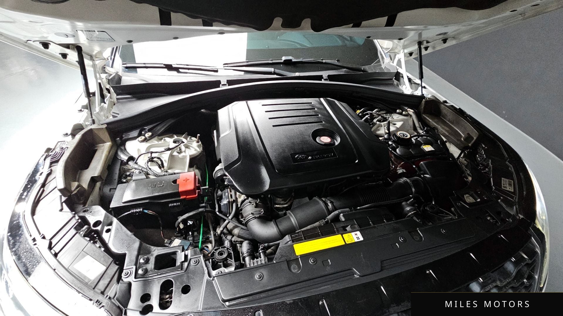 Land Rover Range Rover Velar 2019 — миниатюра 6